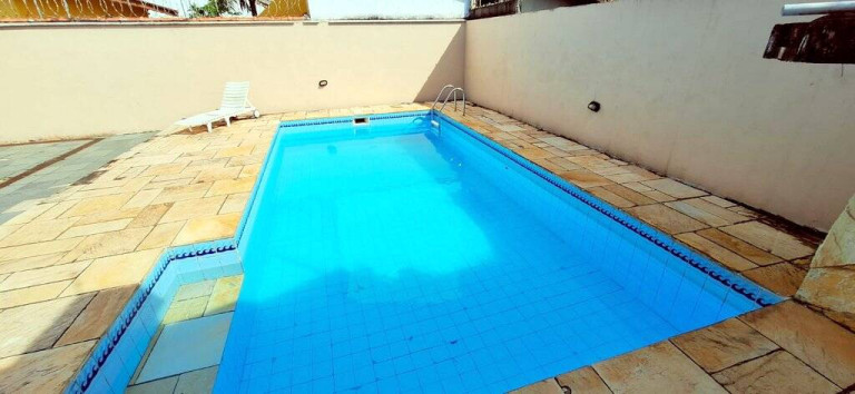 Imagem Casa com 3 Quartos à Venda, 350 m² em Estância Balneária Maria Helena Novaes - Peruíbe Imagem Casa com 3 Quartos à Venda, 350 m² em Estância Balneária Maria Helena Novaes - Peruíbe