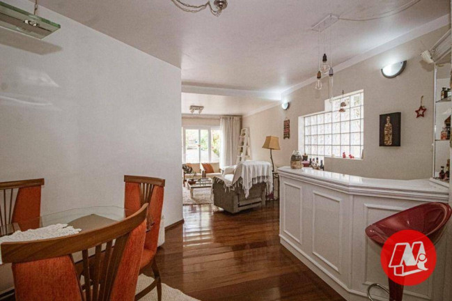 Imagem Casa com 3 Quartos à Venda, 306 m² em Santo Antônio - Porto Alegre Imagem Casa com 3 Quartos à Venda, 306 m² em Santo Antônio - Porto Alegre