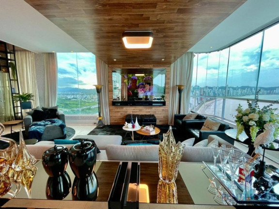 Imagem Apartamento com 7 Quartos à Venda, 600 m² em Centro - Balneário Camboriú