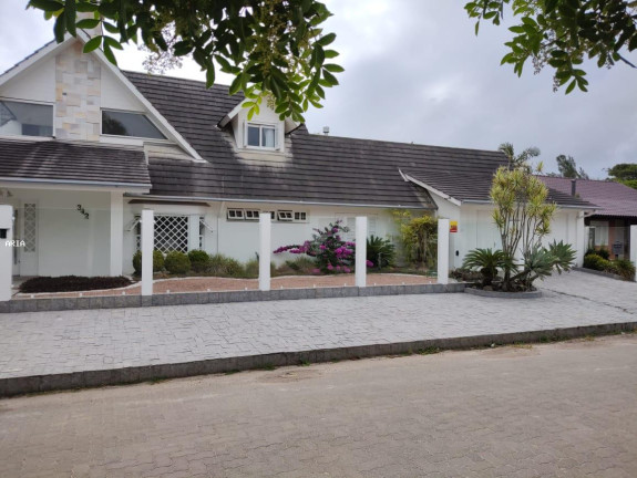 Imagem Casa com 6 Quartos à Venda, 500 m² em Centro - Imbé