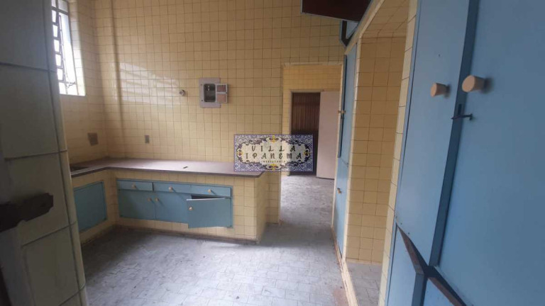 Imagem Imóvel com 6 Quartos à Venda, 242 m² em Santa Teresa - Rio De Janeiro Imagem Imóvel com 6 Quartos à Venda, 242 m² em Santa Teresa - Rio De Janeiro