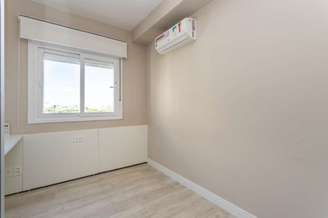 Imagem Apartamento com 2 Quartos à Venda, 64 m² em São João - Porto Alegre Imagem Apartamento com 2 Quartos à Venda, 64 m² em São João - Porto Alegre