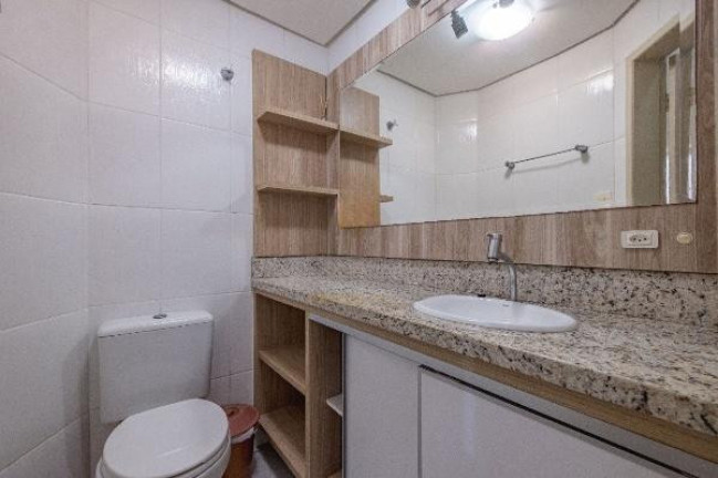 Imagem Sobrado com 3 Quartos para Alugar, 160 m² em Cachoeira Do Bom Jesus - Florianópolis
