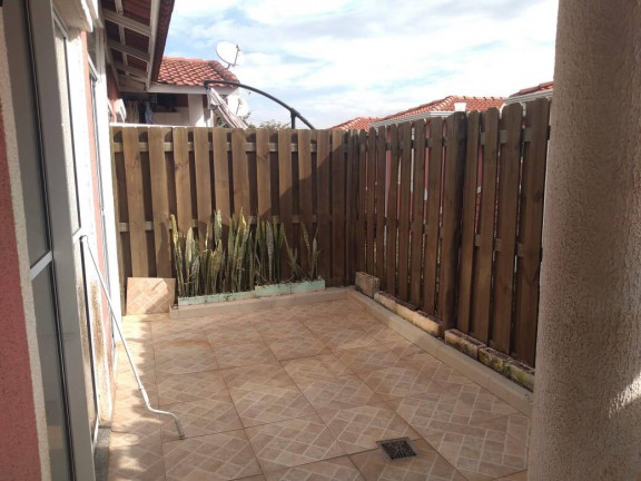 Imagem Casa com 2 Quartos à Venda, em Medeiros - Jundiaí Imagem Casa com 2 Quartos à Venda, em Medeiros - Jundiaí