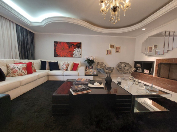 Imagem Casa com 3 Quartos à Venda, 252 m² em Jardim Social - Curitiba Imagem Casa com 3 Quartos à Venda, 252 m² em Jardim Social - Curitiba