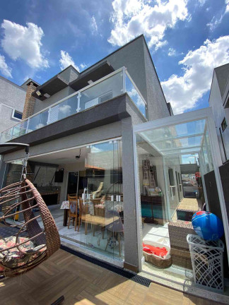 Imagem Casa com 4 Quartos à Venda, 300 m² em Brisas - Mogi Das Cruzes Imagem Casa com 4 Quartos à Venda, 300 m² em Brisas - Mogi Das Cruzes