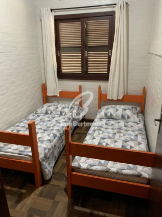 Imagem Casa com 4 Quartos para Temporada, em Centro - Bombinhas Imagem Casa com 4 Quartos para Temporada, em Centro - Bombinhas