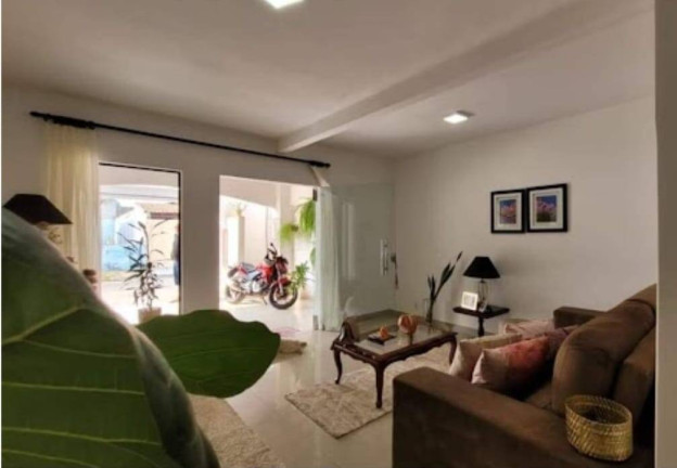 Imagem Casa com 3 Quartos à Venda, 200 m² em Cuiabá Imagem Casa com 3 Quartos à Venda, 200 m² em Cuiabá