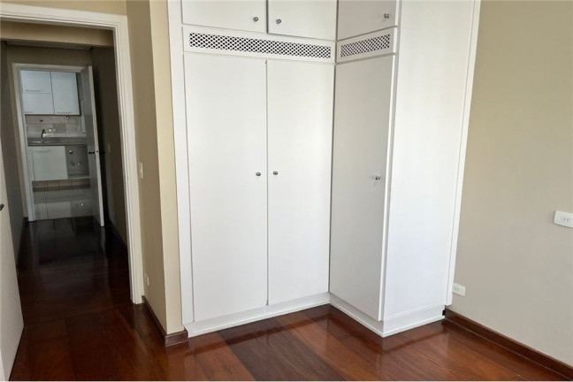 Imagem Imóvel com 4 Quartos à Venda, em Moema - São Paulo Imagem Imóvel com 4 Quartos à Venda, em Moema - São Paulo