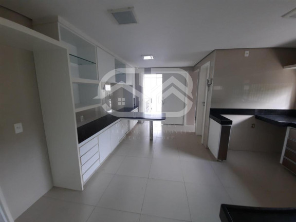 Imagem Casa com 5 Quartos à Venda, 550 m² em Precabura - Fortaleza