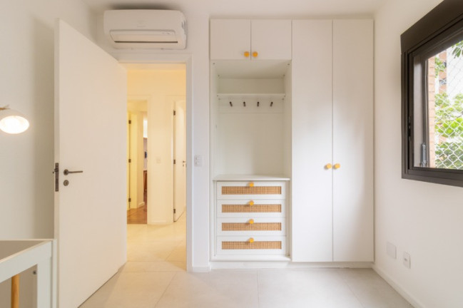 Imagem Imóvel com 3 Quartos à Venda, 123 m² em Itaim Bibi - São Paulo Imagem Imóvel com 3 Quartos à Venda, 123 m² em Itaim Bibi - São Paulo