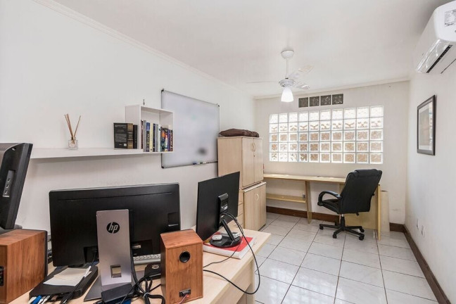 Imagem Apartamento com 2 Quartos à Venda, 140 m² em Jardim Botânico - Porto Alegre Imagem Apartamento com 2 Quartos à Venda, 140 m² em Jardim Botânico - Porto Alegre