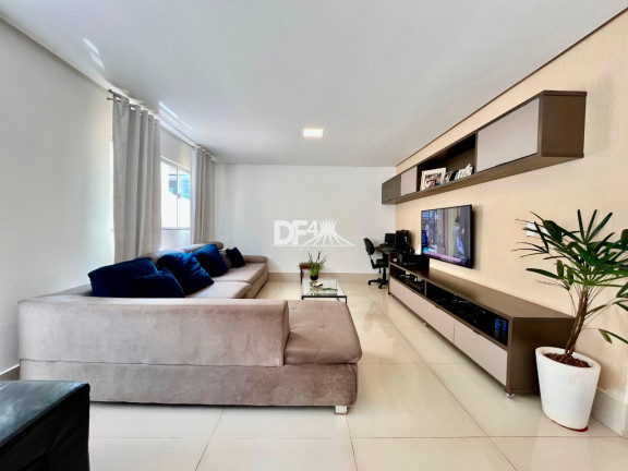 Imagem Casa com 4 Quartos à Venda, 300 m² em Setor Habitacional Vicente Pires - Brasília Imagem Casa com 4 Quartos à Venda, 300 m² em Setor Habitacional Vicente Pires - Brasília