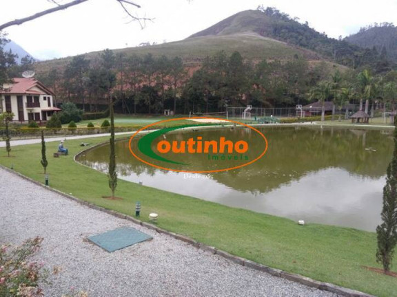 Imagem Terreno à Venda, 242 m² em Vargem Grande - Teresópolis Imagem Terreno à Venda, 242 m² em Vargem Grande - Teresópolis