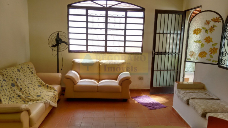 Imagem Casa com 3 Quartos à Venda, em Prainha - Caraguatatuba Imagem Casa com 3 Quartos à Venda, em Prainha - Caraguatatuba