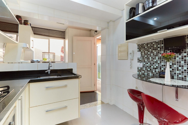 Imagem Casa com 2 Quartos à Venda, 180 m² em Portão - Curitiba Imagem Casa com 2 Quartos à Venda, 180 m² em Portão - Curitiba