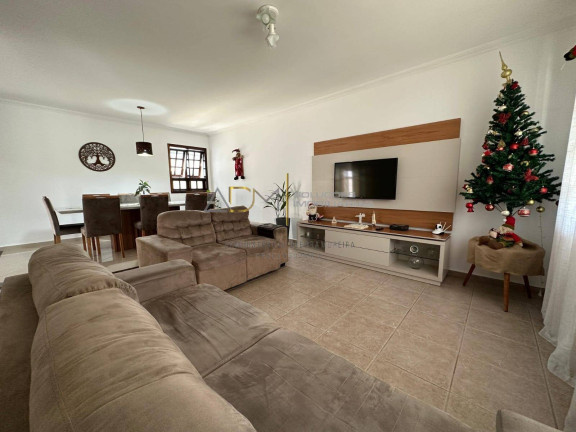 Imagem Casa com 3 Quartos à Venda, 235 m² em Jardim Paraíso - Botucatu Imagem Casa com 3 Quartos à Venda, 235 m² em Jardim Paraíso - Botucatu