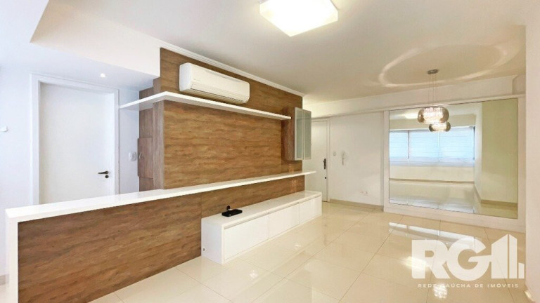 Imóvel com 2 Quartos à Venda,  em Higienópolis - Porto Alegre