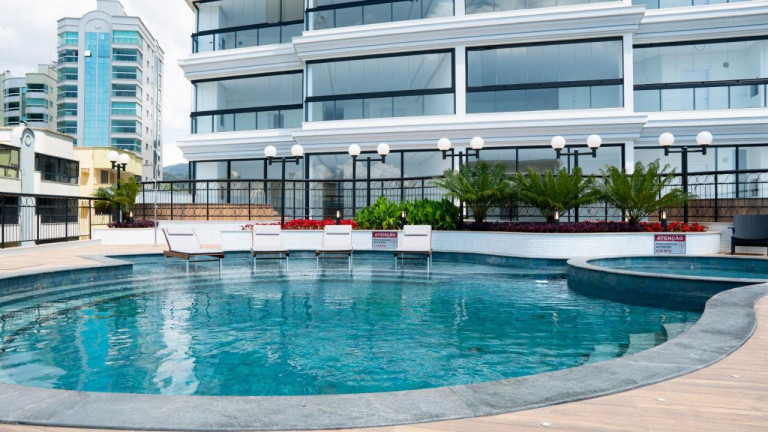 Imagem Apartamento com 4 Quartos à Venda, 200 m² em Centro - Itapema