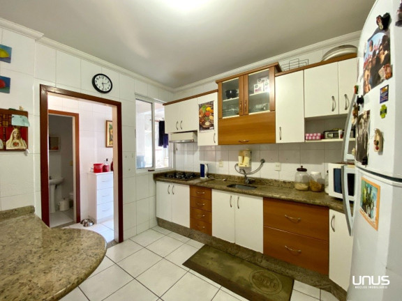 Imagem Apartamento com 3 Quartos à Venda, 161 m² em Kobrasol - São José