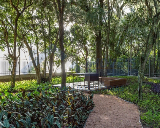 Imagem Casa com 3 Quartos à Venda, em Pedra Redonda - Porto Alegre Imagem Casa com 3 Quartos à Venda, em Pedra Redonda - Porto Alegre