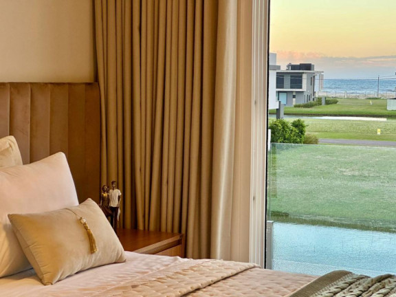 Imagem Casa com 4 Quartos à Venda, 348 m² em Capão Novo - Capao Da Canoa Imagem Casa com 4 Quartos à Venda, 348 m² em Capão Novo - Capao Da Canoa