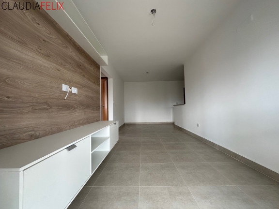 Imagem Imóvel com 2 Quartos à Venda, 71 m² em Guilhermina - Praia Grande Imagem Imóvel com 2 Quartos à Venda, 71 m² em Guilhermina - Praia Grande
