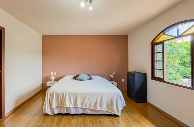 Imagem Casa com 5 Quartos à Venda, 208 m² em Parque Dos Maias - Porto Alegre Imagem Casa com 5 Quartos à Venda, 208 m² em Parque Dos Maias - Porto Alegre