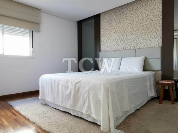 Imagem Apartamento com 3 Quartos à Venda, 133 m² em Aclimação - São Paulo