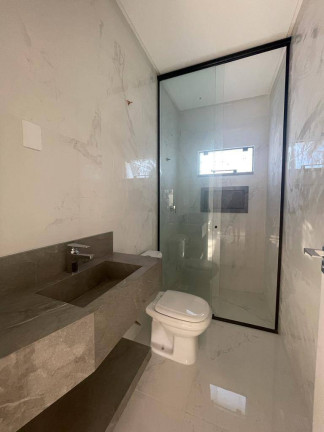 Imagem Casa com 3 Quartos à Venda, em Tijucas Imagem Casa com 3 Quartos à Venda, em Tijucas