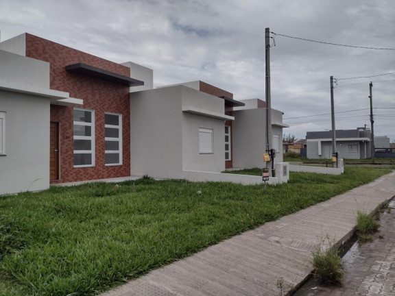 Imagem Casa com 2 Quartos à Venda, em Guarani - Capao Da Canoa Imagem Casa com 2 Quartos à Venda, em Guarani - Capao Da Canoa