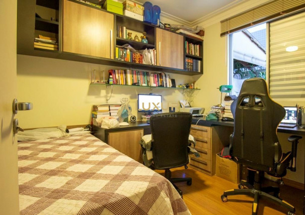 Imagem Imóvel com 2 Quartos à Venda, 134 m² em Santo Antônio - Belo Horizonte Imagem Imóvel com 2 Quartos à Venda, 134 m² em Santo Antônio - Belo Horizonte