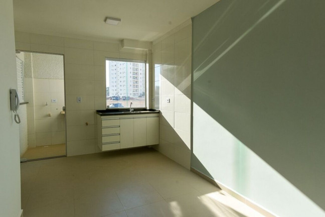 Apartamento com 2 Quartos à Venda, 3.300 m² em Vila Carrão - São Paulo
