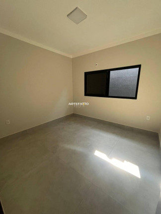 Imagem Casa com 4 Quartos à Venda, 223 m² Imagem Casa com 4 Quartos à Venda, 223 m²