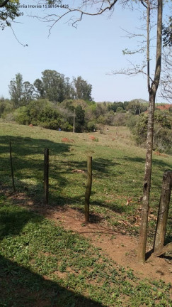 Imagem Imóvel com 2 Quartos à Venda, 200 m² em Cesario Lange - Cesario Lange Imagem Imóvel com 2 Quartos à Venda, 200 m² em Cesario Lange - Cesario Lange