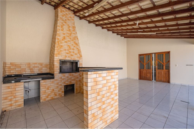 Imagem Casa com 3 Quartos à Venda, em Pagani - Palhoça Imagem Casa com 3 Quartos à Venda, em Pagani - Palhoça