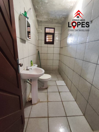Imagem Casa com 5 Quartos à Venda, 300 m² em Pajuçara - Natal Imagem Casa com 5 Quartos à Venda, 300 m² em Pajuçara - Natal