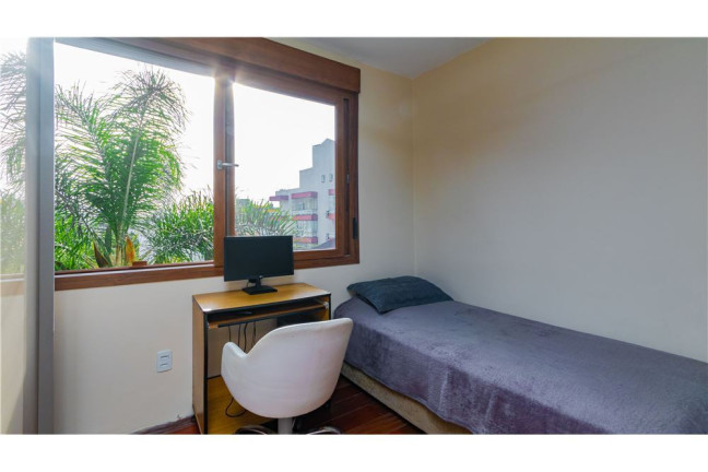 Imagem Imóvel com 4 Quartos à Venda, em Menino Deus - Porto Alegre Imagem Imóvel com 4 Quartos à Venda, em Menino Deus - Porto Alegre