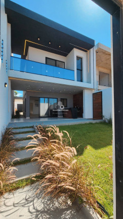 Imagem Casa com 4 Quartos à Venda, 158 m² em Precabura - Eusébio Imagem Casa com 4 Quartos à Venda, 158 m² em Precabura - Eusébio