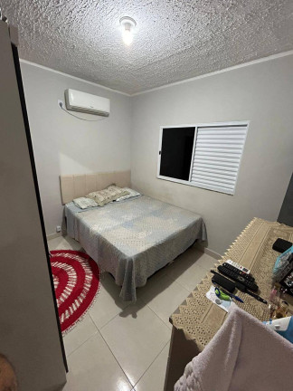 Imagem Casa com 2 Quartos à Venda, 50 m² em Cuiabá Imagem Casa com 2 Quartos à Venda, 50 m² em Cuiabá