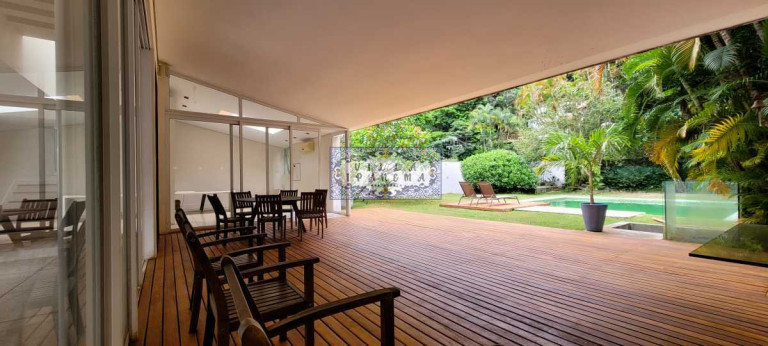 Imagem Imóvel com 6 Quartos à Venda, 1.000 m² em Jardim Botânico - Rio De Janeiro Imagem Imóvel com 6 Quartos à Venda, 1.000 m² em Jardim Botânico - Rio De Janeiro
