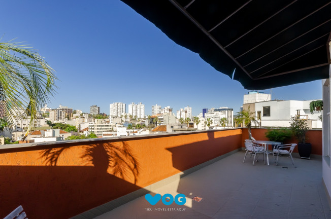 Imagem Imóvel com 2 Quartos à Venda, 151 m² em Petrópolis - Porto Alegre