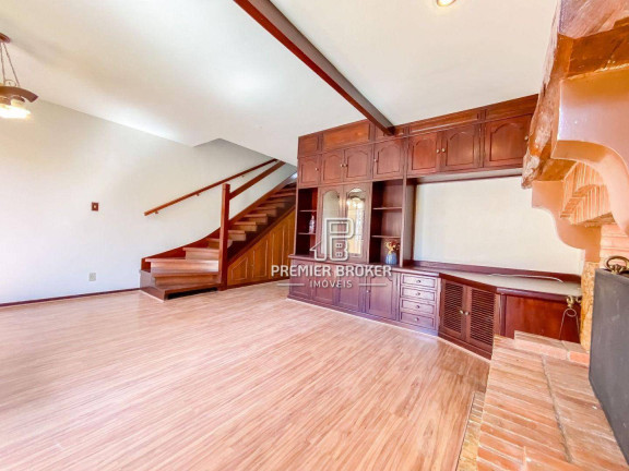 Imagem Casa com 4 Quartos à Venda, 114 m² em Alto - Teresópolis Imagem Casa com 4 Quartos à Venda, 114 m² em Alto - Teresópolis