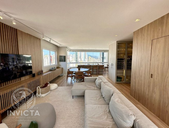 Imagem Cobertura com 4 Quartos à Venda, 240 m² em Centro - Balneário Camboriú Imagem Cobertura com 4 Quartos à Venda, 240 m² em Centro - Balneário Camboriú