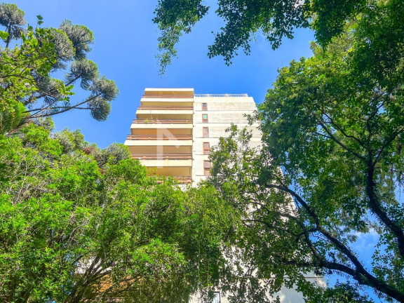Imagem Imóvel com 3 Quartos à Venda, 195 m² em Auxiliadora - Porto Alegre Imagem Imóvel com 3 Quartos à Venda, 195 m² em Auxiliadora - Porto Alegre