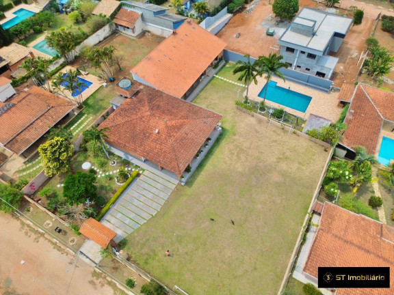 Chácara com 4 Quartos à Venda, 2.000 m² em Vila Dom Pedro - Atibaia