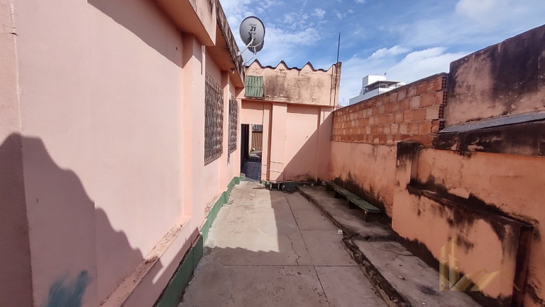 Imagem Casa com 4 Quartos à Venda, 200 m² em Piratininga (venda Nova) - Belo Horizonte Imagem Casa com 4 Quartos à Venda, 200 m² em Piratininga (venda Nova) - Belo Horizonte