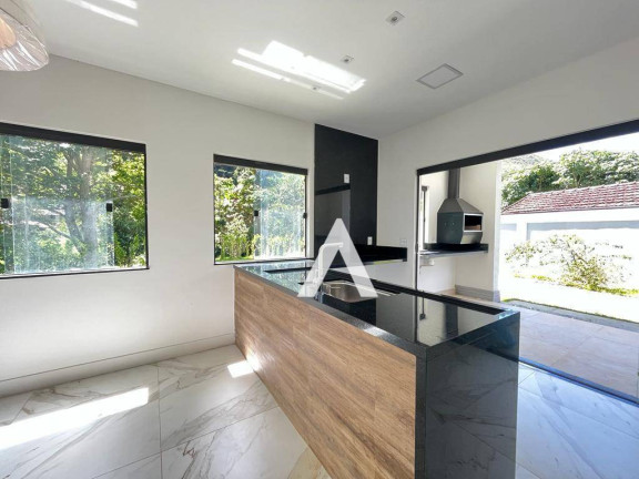Imagem Casa com 3 Quartos à Venda, 179 m² em Albuquerque - Teresópolis Imagem Casa com 3 Quartos à Venda, 179 m² em Albuquerque - Teresópolis