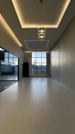 Imagem Casa com 4 Quartos à Venda, 218 m² em Jardim Presidente - Goiânia