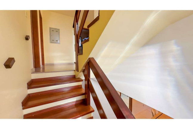 Imagem Casa com 4 Quartos à Venda, 307 m² em Partenon - Porto Alegre Imagem Casa com 4 Quartos à Venda, 307 m² em Partenon - Porto Alegre